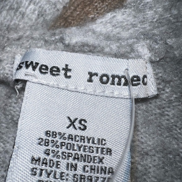 Sweet Romeo Intarsia Star Cardigan - Picture 6 of 8